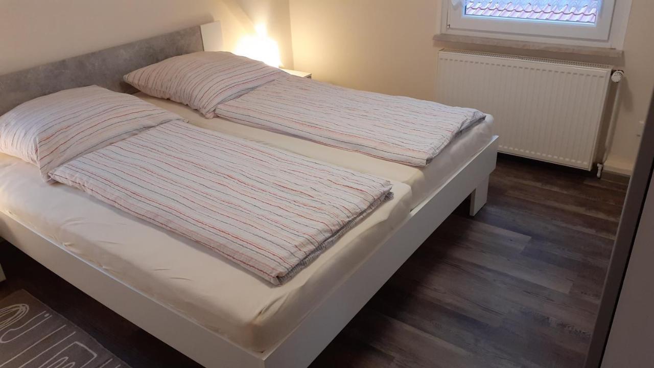 Familienurlaub In Ostfriesland Fuer Max 7 Pers In 2 Wohnungen, Auch Einzeln Wohnungen Utarp Екстер'єр фото